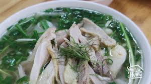 Kuliner Pagi di Pasar Sapa Vietnam Utara: Pho Sapi dan Teh Herbal Pegunungan