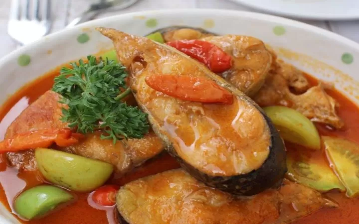 Kuliner Tradisional Melayu Riau di Pasar Bawah Pekanbaru: Lemang, Gulai Ikan Patin, dan Lempuk Durian